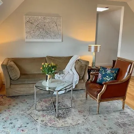 Charmante Penthouse Apartment *