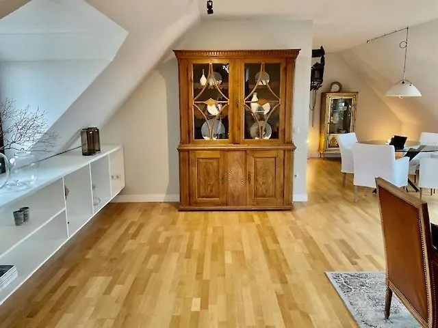 Charmante Penthouse * 克雷费尔德